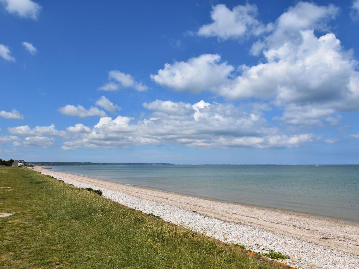Superb Holiday Home Near The Beach Quinéville Zewnętrze zdjęcie